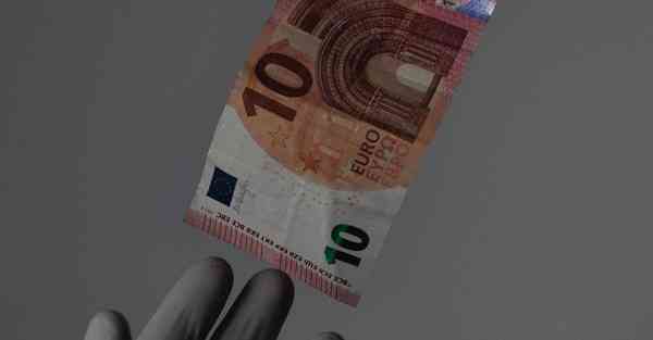 AI绘画金发星空夜晚御姐（AI绘画黑皮短发御姐）