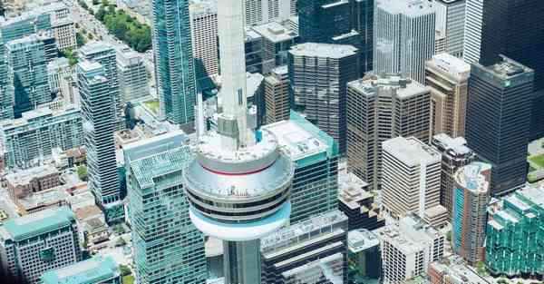 用一根手指头AI绘画特效（AI特效绘画两根手指）