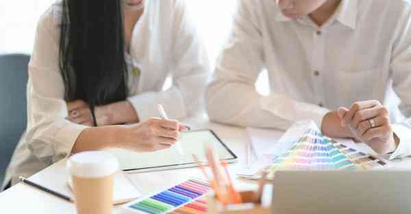 用一根手指头AI绘画特效（AI特效绘画两根手指）