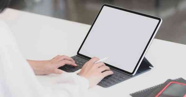 人工智能I机器人小学生，人工智能机器人股票龙头一览表2023年