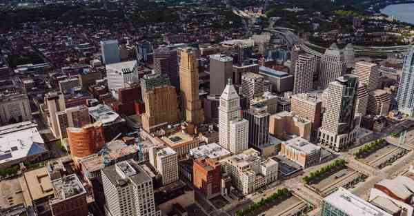 人工智能I机器人小学生，人工智能机器人股票龙头一览表2023年