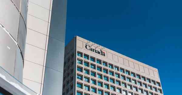 智能居家陪伴机器人