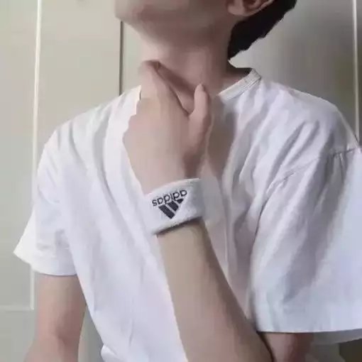 戚贝梁环